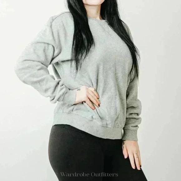 Y2K FILA Gray Crewneck Pullover Sweatshirt - L - Picture 3 of 6